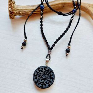 OBSIDIAN MEDALJON AZTEŠKI BOG